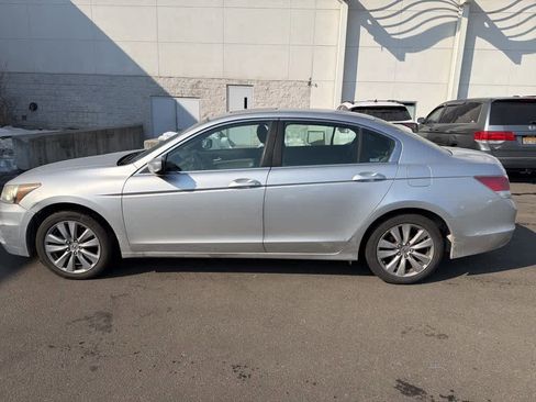 Used 2011 Honda Accord EX image 5
