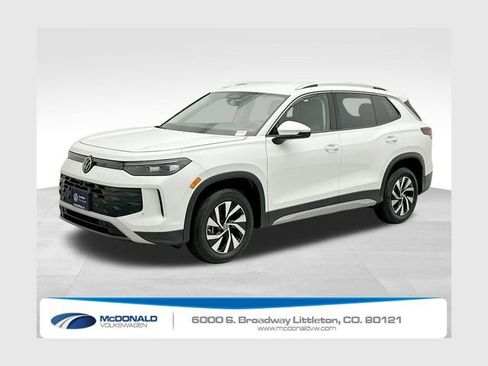 Certified 2025 Volkswagen Tiguan S AWD/4WD image 1