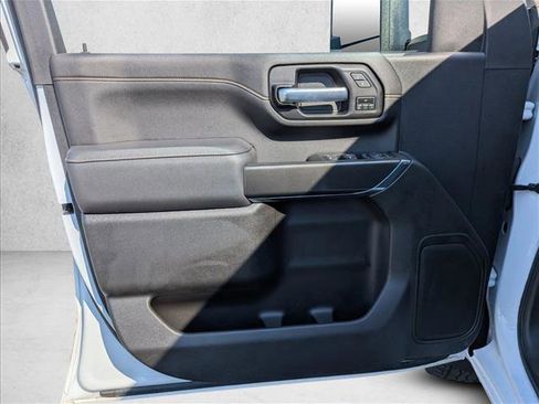 Used 2022 GMC Sierra 2500 AT4 image 21