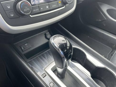 Used 2016 Nissan Altima 3.5 SL w/ 3.5 Technology Package FWD image 30