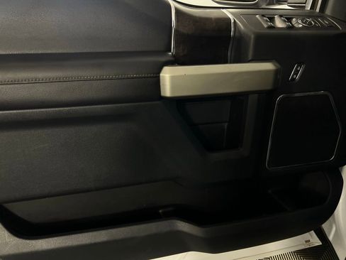 Used 2022 Ford F250 Lariat w/ FX4 Off-Road Package image 27