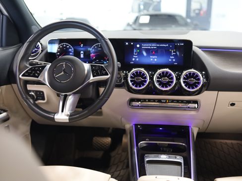Used 2024 Mercedes-Benz GLA 250 4MATIC image 33
