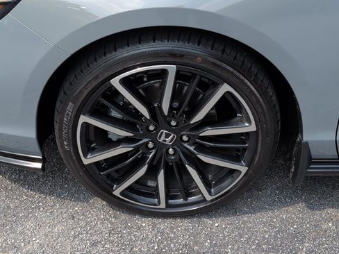 Used 2025 Honda Accord Touring image 25