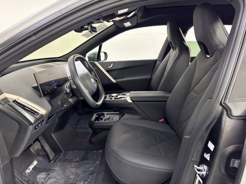 Used 2024 BMW iX xDrive50 w/ Sport Package image 16
