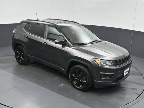 Used 2020 Jeep Compass Latitude AWD/4WD image 36