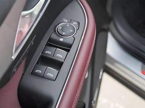 New 2026 Buick Envision Sport Touring image 22