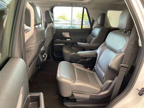 Certified 2025 Ford Expedition Active AWD/4WD image 12