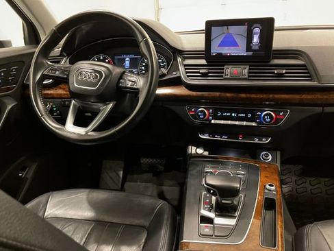 Used 2018 Audi Q5 2.0T Premium Plus w/ Premium Plus Package image 26
