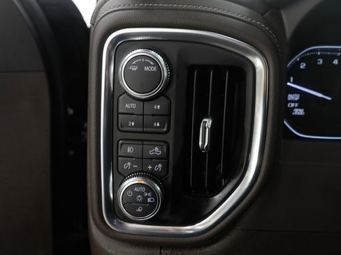 Used 2021 GMC Sierra 1500 SLT w/ SLT Premium Plus Package image 22