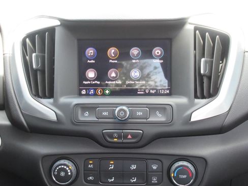 Used 2024 GMC Terrain SLE FWD image 15