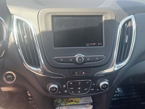 Used 2023 Chevrolet Equinox LT AWD/4WD image 7