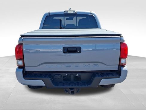 Used 2019 Toyota Tacoma SR AWD/4WD image 5