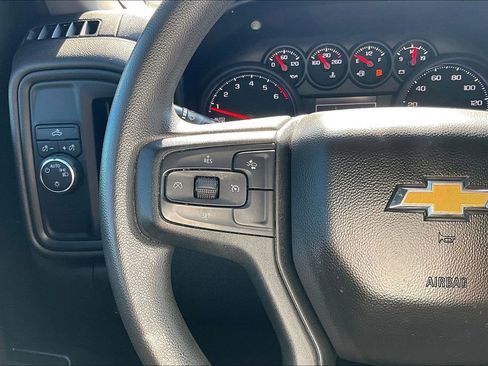Used 2022 Chevrolet Silverado 1500 Custom image 15