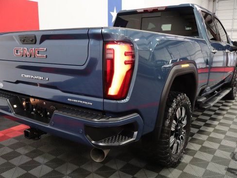 Used 2024 GMC Sierra 2500 Denali w/ Denali Reserve Package AWD/4WD image 23