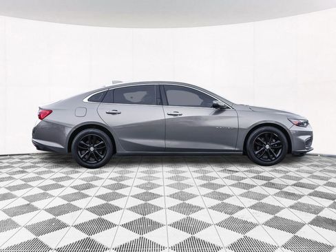 Used 2018 Chevrolet Malibu LT image 10