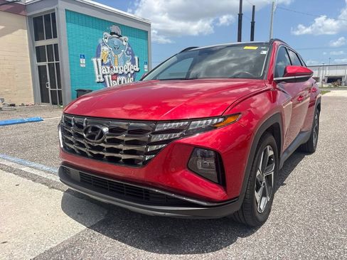 Used 2023 Hyundai Tucson Limited w/ Winter Package FWD image 7