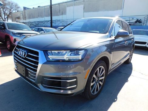 Used 2017 Audi Q7 3.0T Premium Plus image 3