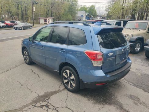 Used 2017 Subaru Forester 2.5i Premium AWD/4WD image 4
