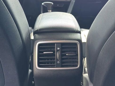 Used 2017 Kia Sportage EX image 30