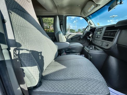 Used 2022 Chevrolet Express 3500 LS image 16