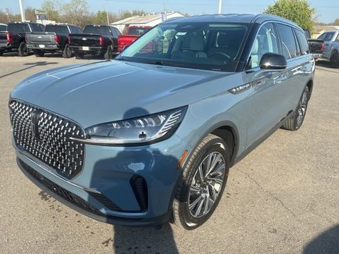 New 2026 Lincoln Aviator AWD image 1