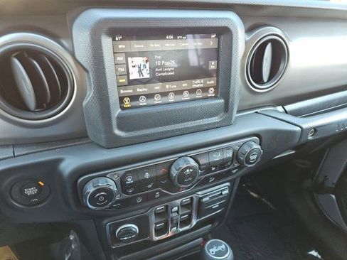 Used 2019 Jeep Wrangler Unlimited Sport S image 23