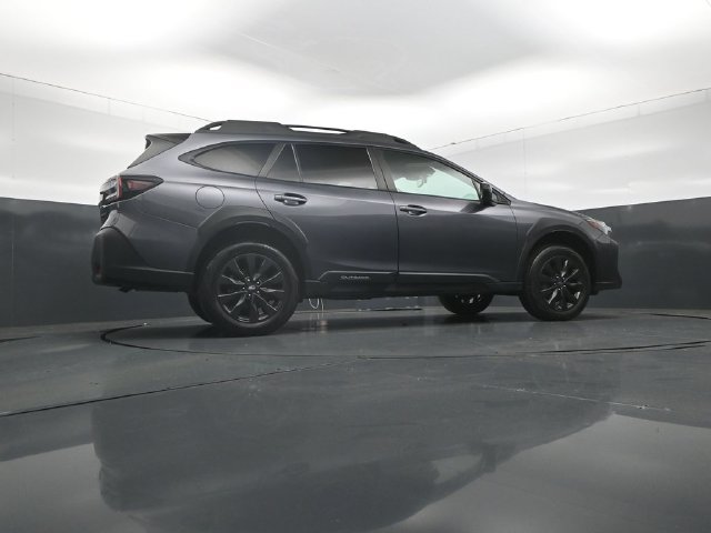 Used 2025 Subaru Outback Onyx Edition AWD/4WD image 37