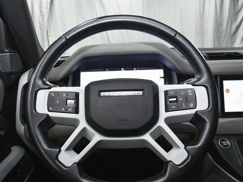 Used 2021 Land Rover Defender 110 X-Dynamic SE image 34