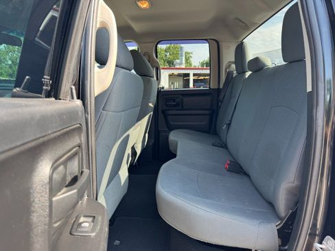 Used 2015 RAM 1500 ST w/ SXT Appearance Group AWD/4WD image 16