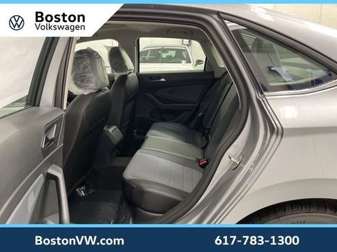 New 2026 Volkswagen Jetta SE FWD image 8