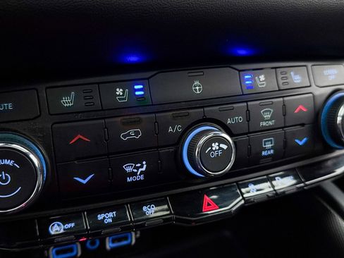 Used 2024 Dodge Durango GT AWD/4WD image 28