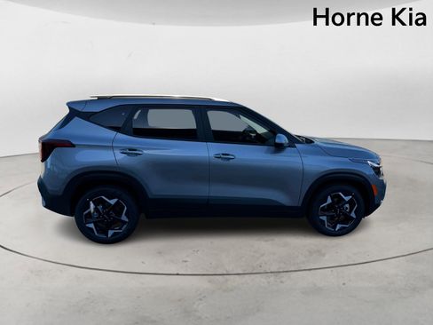 New 2026 Kia Seltos S image 3