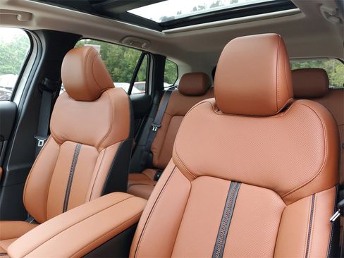 New 2025 MAZDA CX-50 AWD 2.5 Turbo w/ Weather Package image 13