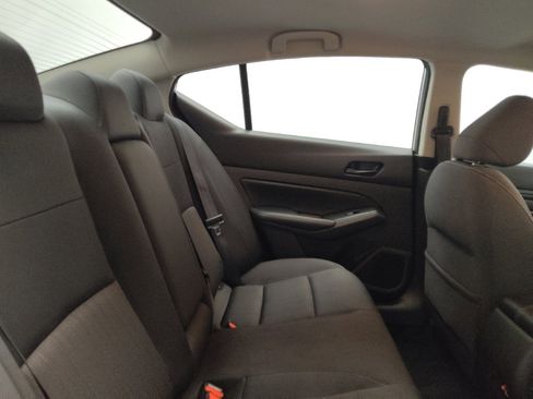 Used 2024 Nissan Altima 2.5 SV image 19