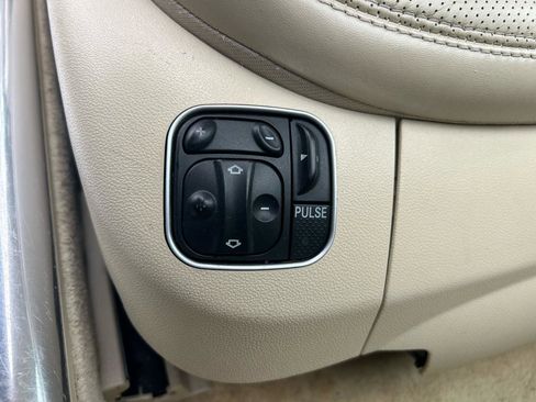 Used 2008 Mercedes-Benz SL 550 image 25