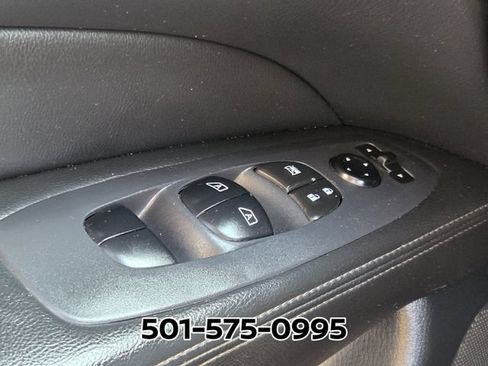 Used 2020 Nissan Pathfinder SV FWD image 31