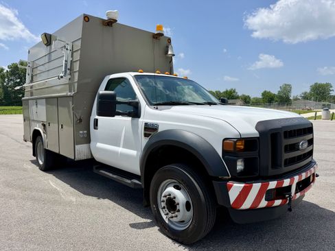 Used 2008 Ford F450 2WD Regular Cab Super Duty image 1