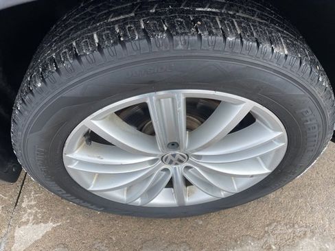Used 2016 Volkswagen Tiguan SE image 10