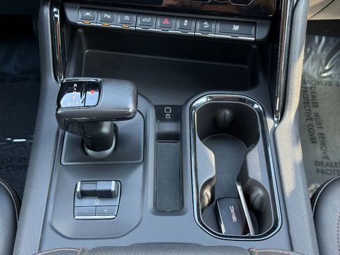 Used 2022 GMC Sierra 1500 AT4 w/ AT4 Premium Package image 37