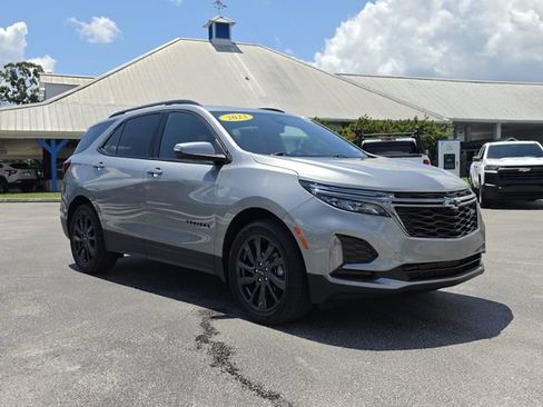 Used 2023 Chevrolet Equinox RS w/ RS Leather Package FWD image 7
