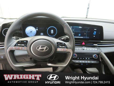 New 2026 Hyundai Elantra Limited FWD image 13