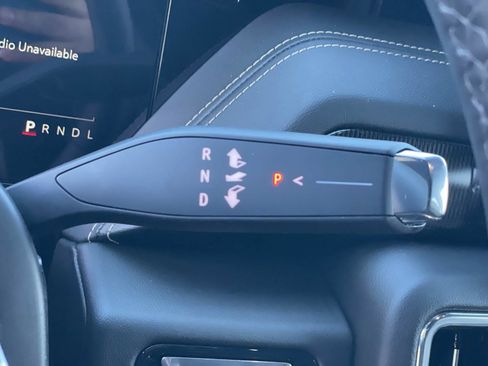 New 2026 GMC Yukon Elevation image 17