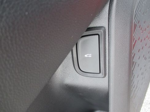 Used 2026 Chevrolet Equinox RS w/ Convenience Package III AWD/4WD image 17