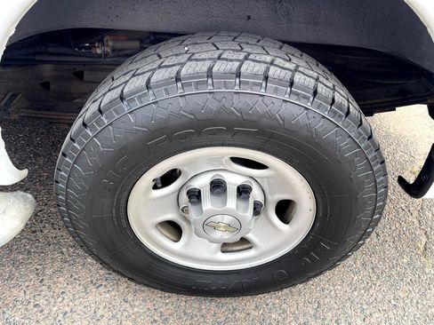 Used 2020 Chevrolet Express 2500 w/ Driver Convenience Package image 33