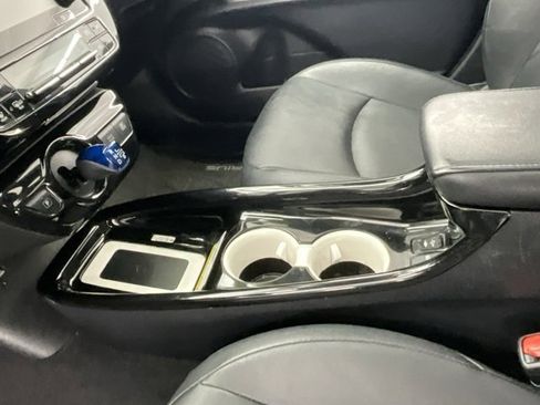 Used 2016 Toyota Prius Four w/ Advanced Technology Package image 14