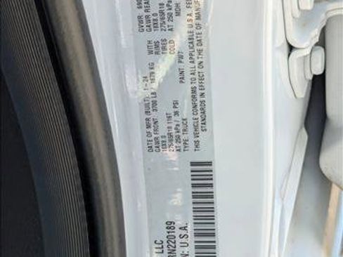 Used 2024 RAM 1500 Laramie image 25