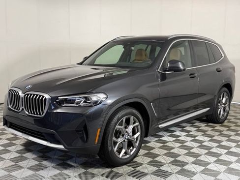Used 2024 BMW X3 sDrive30i RWD image 2