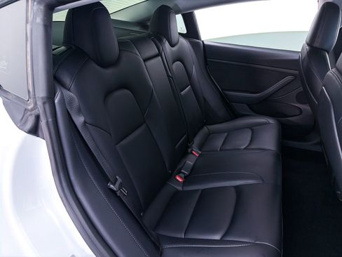 Used 2023 Tesla Model 3 Standard Range RWD image 32