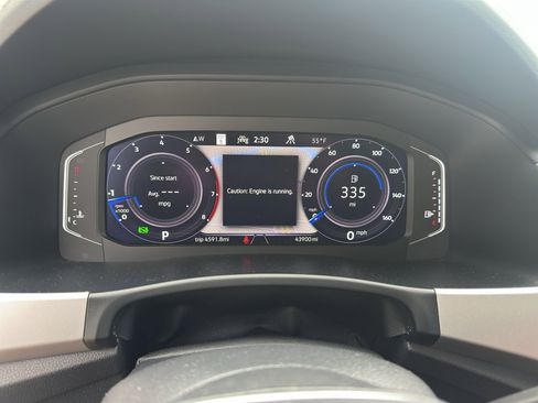 Used 2022 Volkswagen Atlas Cross Sport SEL R-Line AWD/4WD image 17