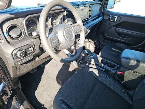 Used 2025 Jeep Wrangler Unlimited Rubicon 4xe w/ Safety Group image 20